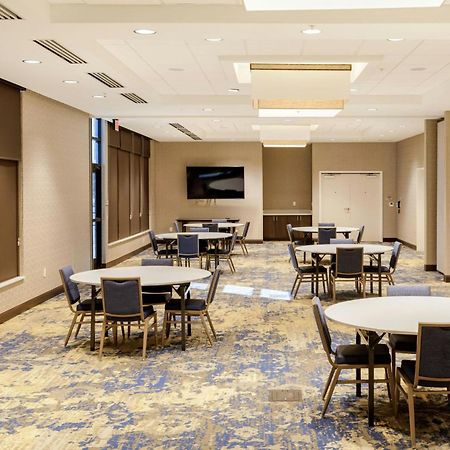 Springhill Suites By Marriott Topeka Southwest Екстериор снимка