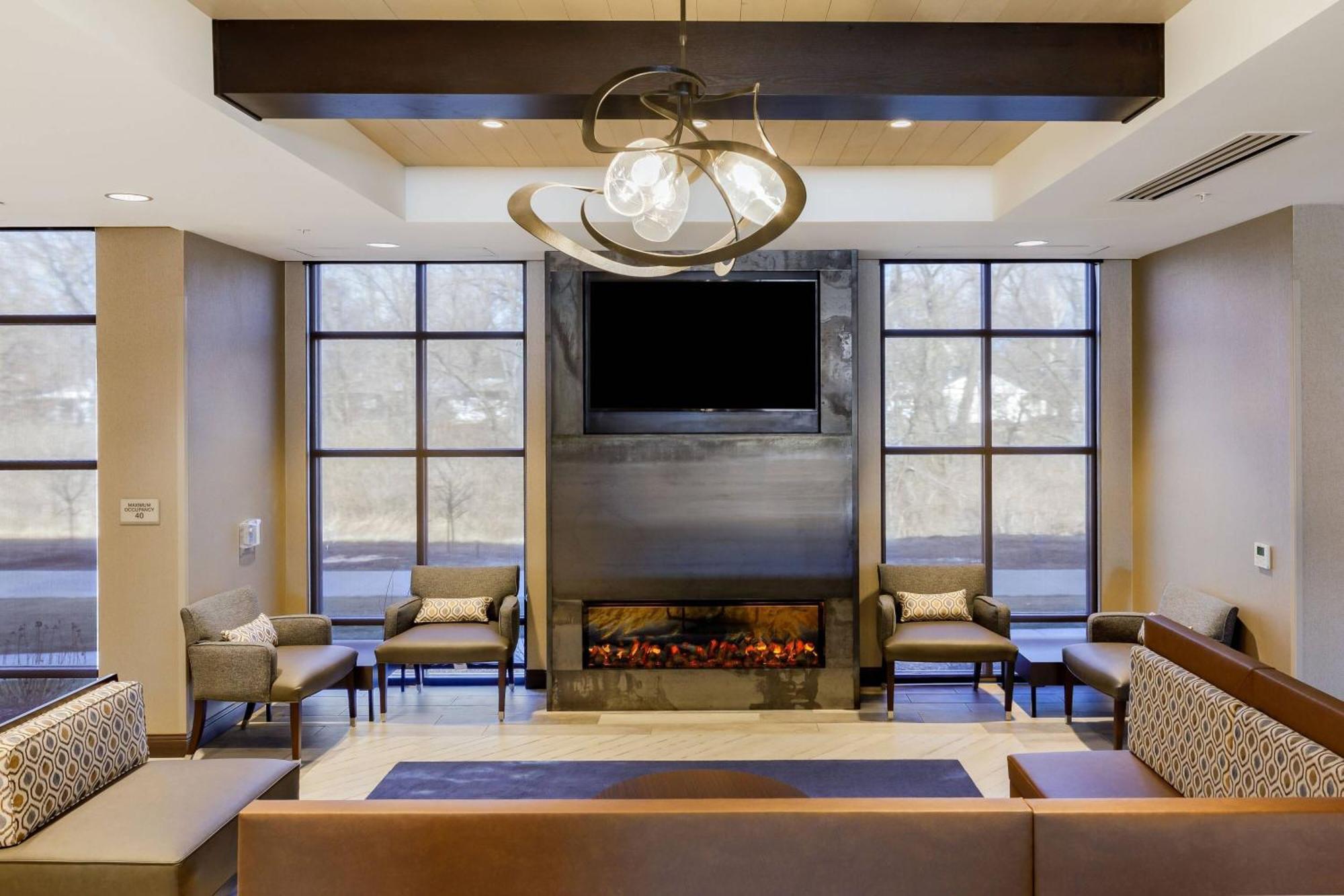 Springhill Suites By Marriott Topeka Southwest Екстериор снимка